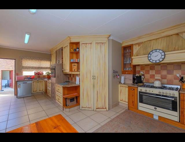 FARM FOR SALE IN RUIMSIG